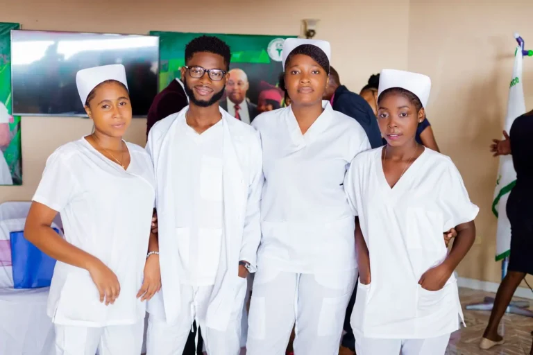 Bourse sanitaire et sociale : conditions, montant et demande