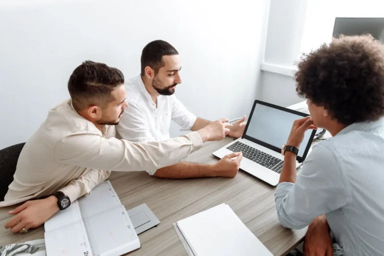 La communication d&rsquo;entreprise : objectifs, canaux et méthode