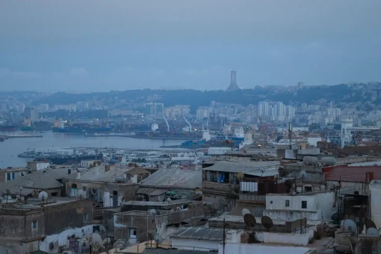 Actualités Algérie : les clés pour comprendre et suivre l&rsquo;information