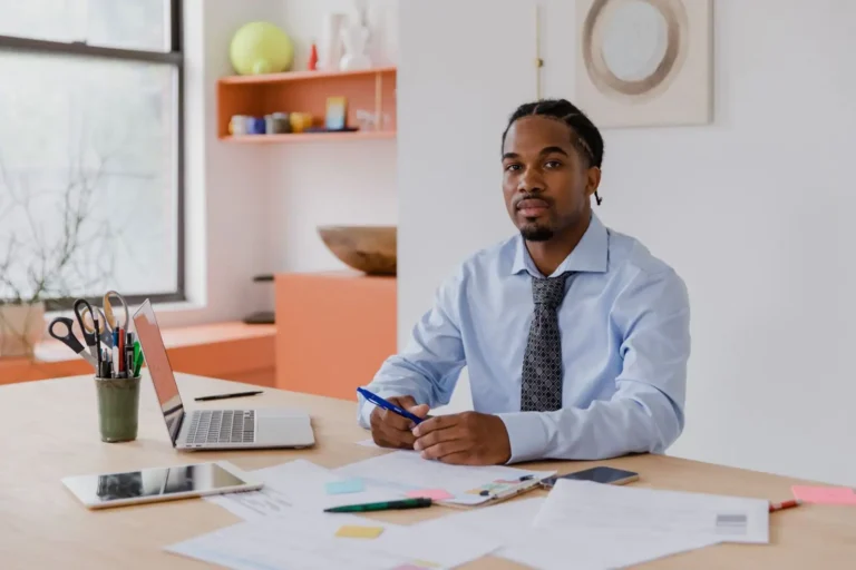 Auto-entrepreneur : comprendre le statut avant de se lancer