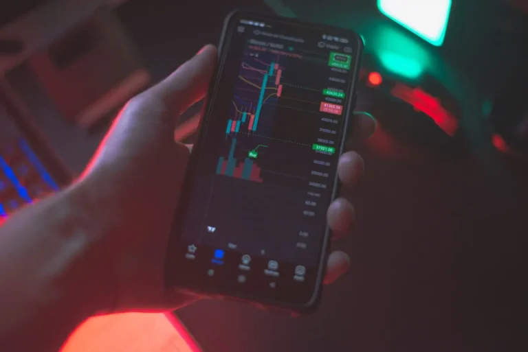 Crypto Kraken : ce qu&rsquo;il faut savoir avant d&rsquo;ouvrir un compte